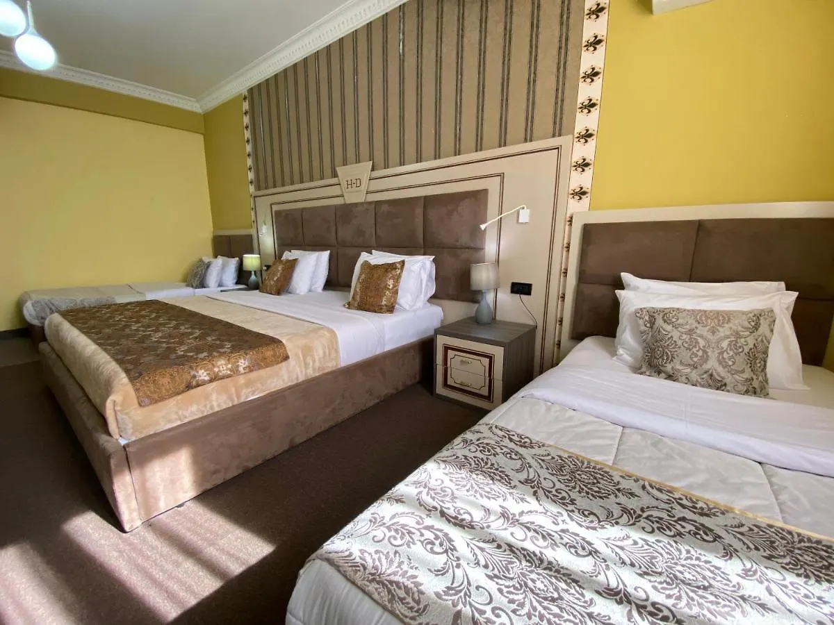 Hotel Deluxe Tirana