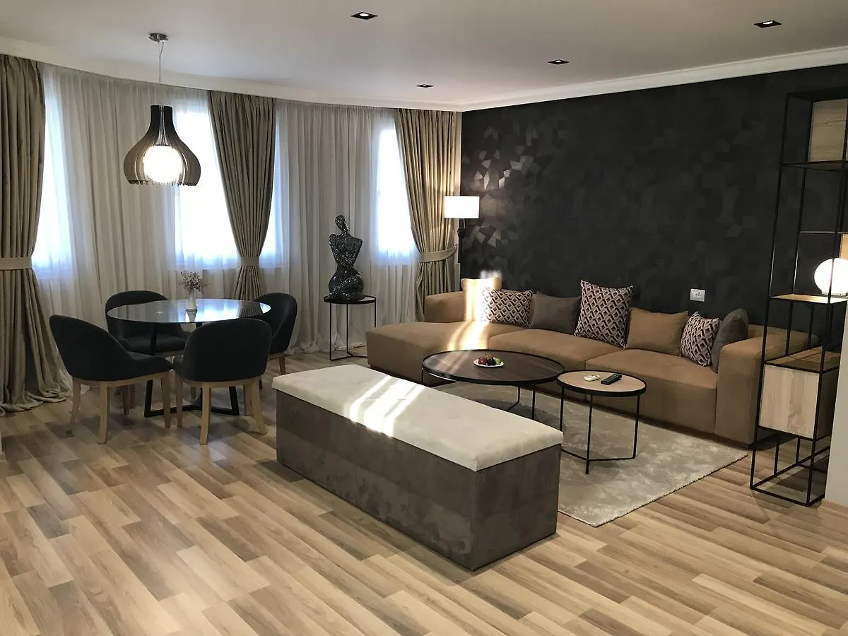 ****  Hotel Deluxe Tirana Albánie