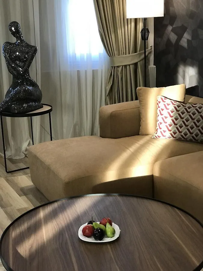 Hotel Deluxe Tirana