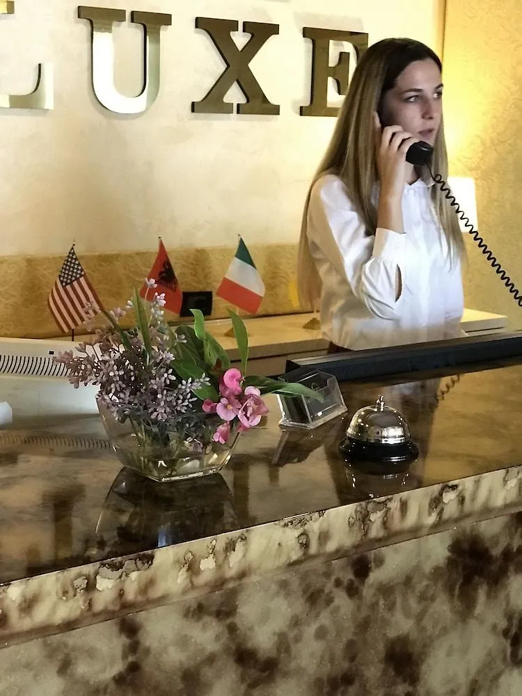 Hotel Deluxe Tiran