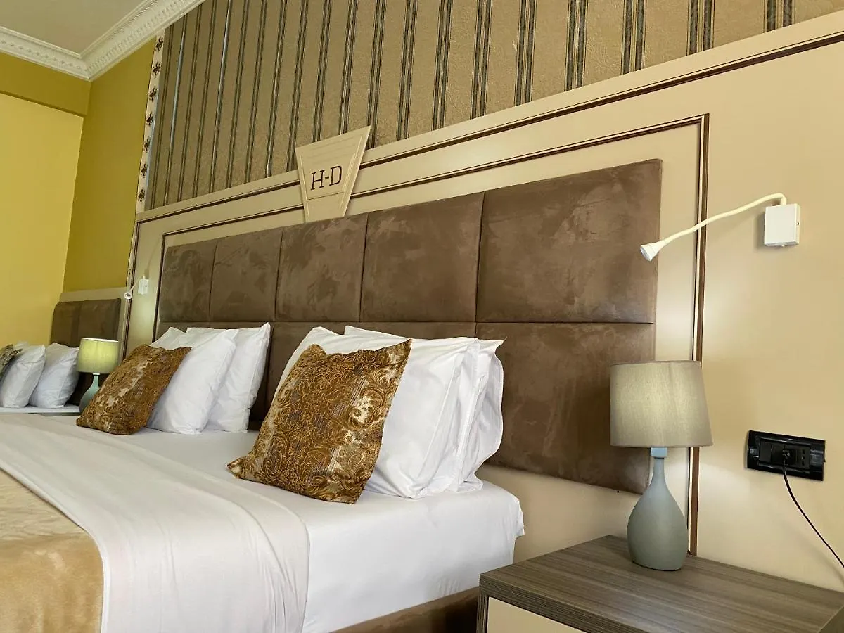 Hotel Deluxe Tiran