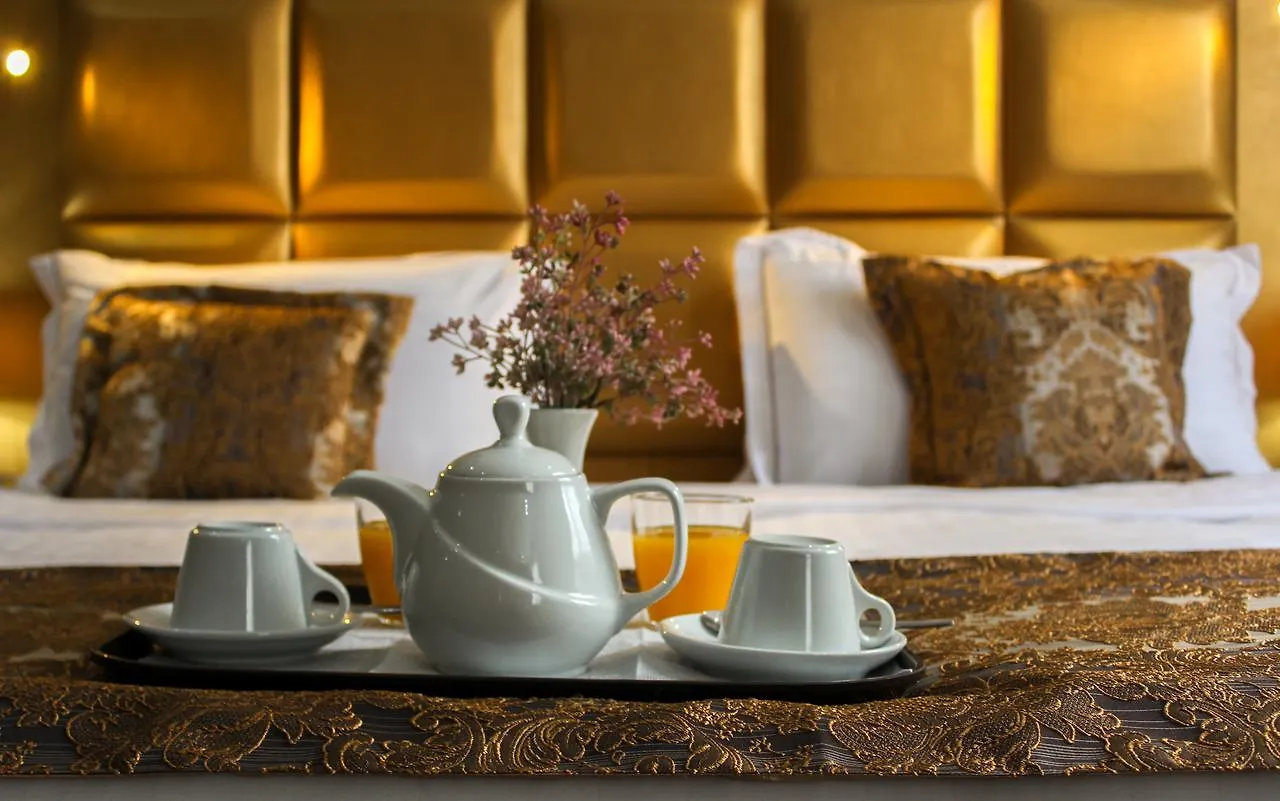 Hotel Deluxe Tiran Arnavutluk