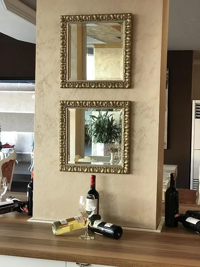 Hotel Deluxe Tiran