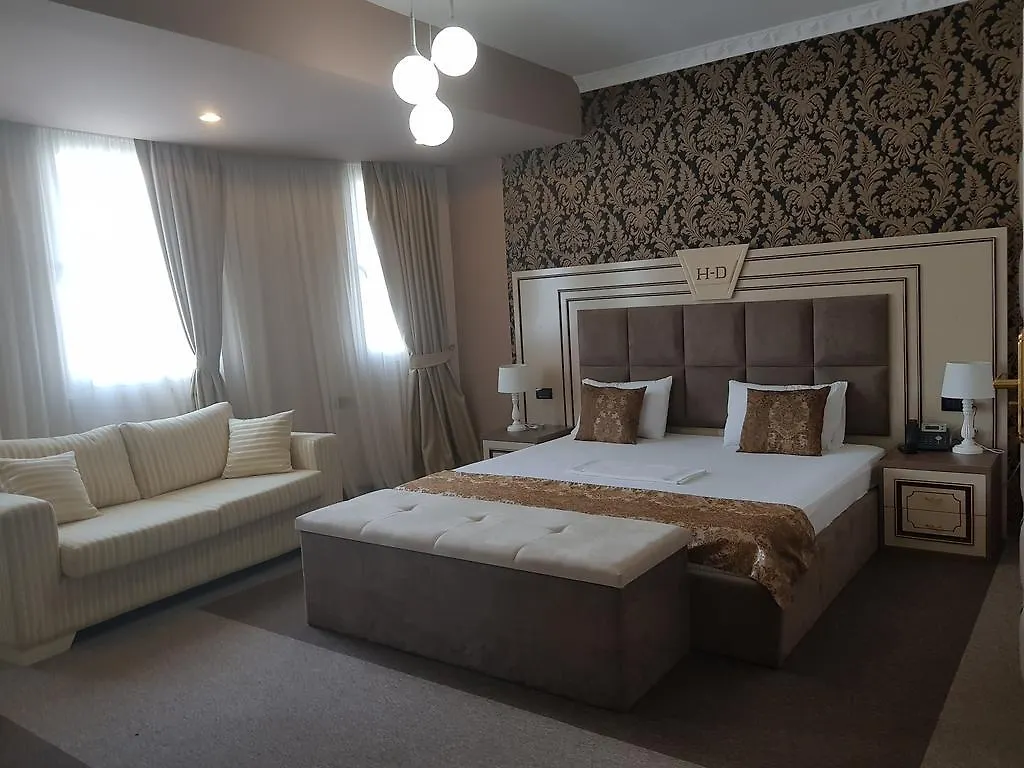 Hotel Deluxe Tiran