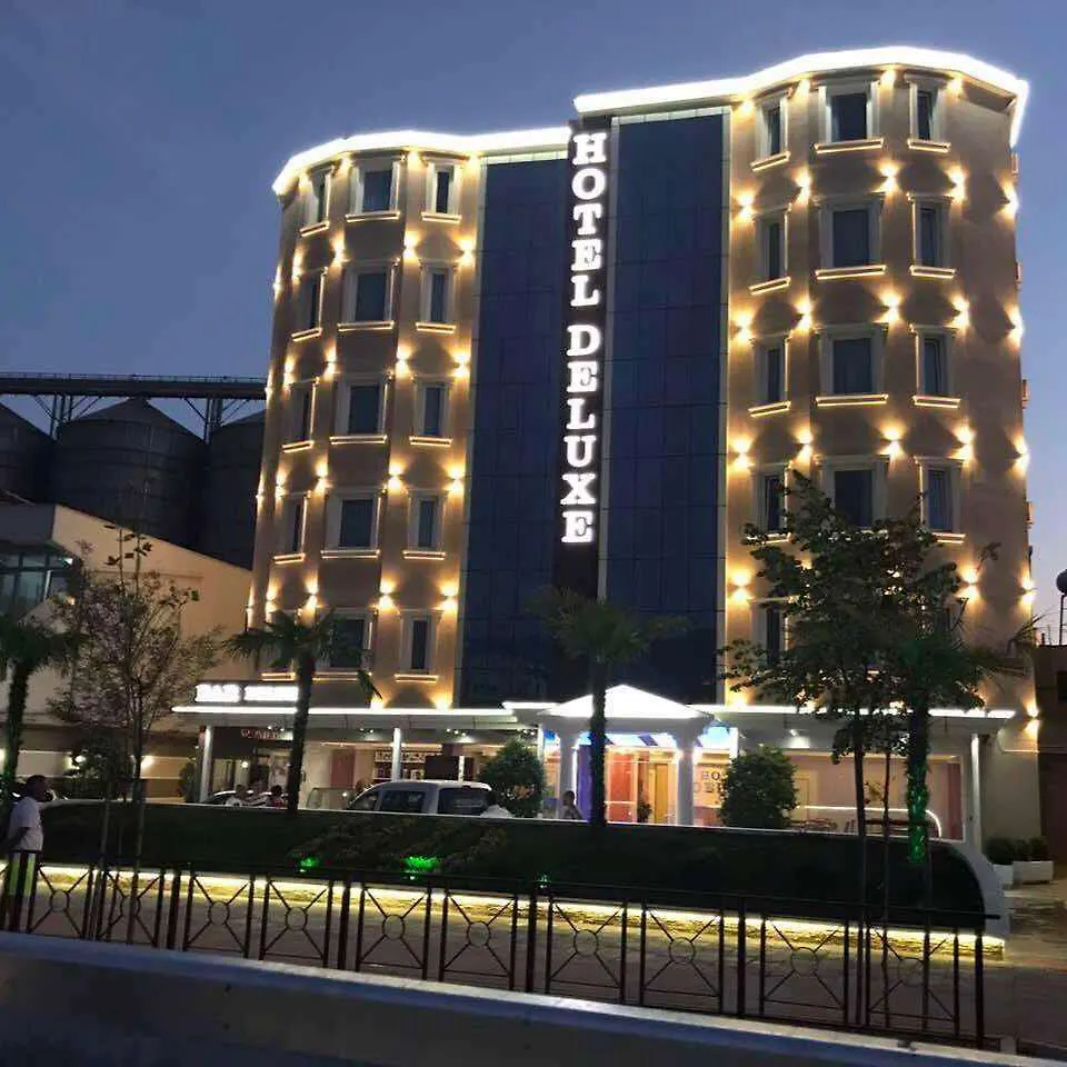 Hotel Deluxe Tiran
